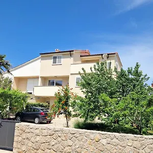 Pipo Apartment Krk Town