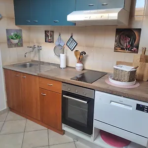 Donna Apartment
